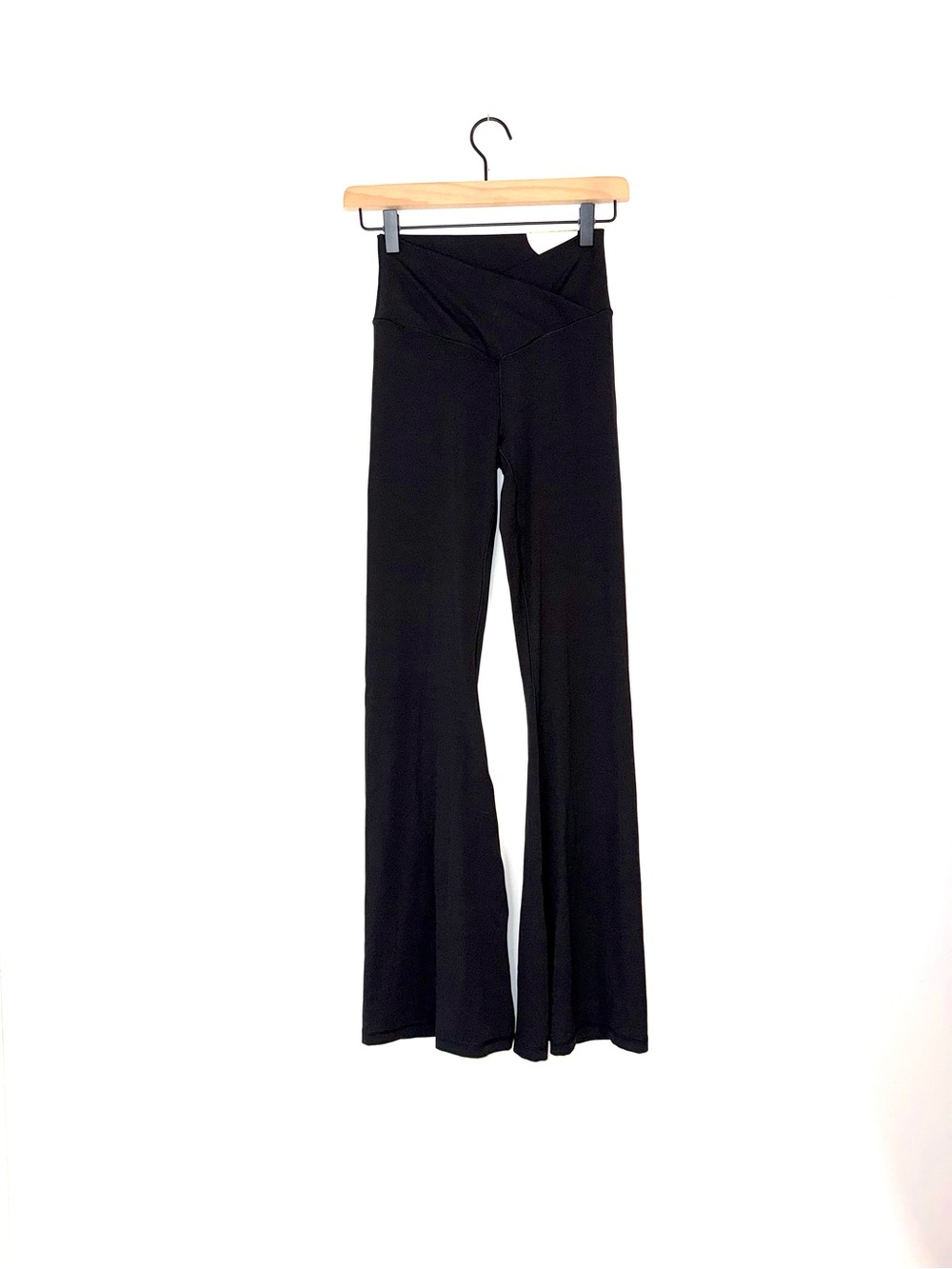 Offline by Aerie Real Me High Rise Flare Crossover Leggings Sz M